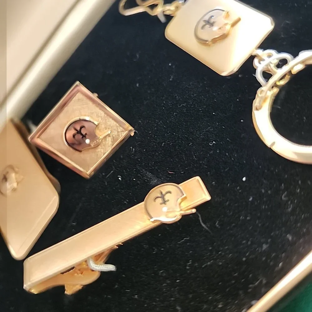 Vintage New Orleans Saints Football Jewelry Set Money Clip Cufflinks Keychain
